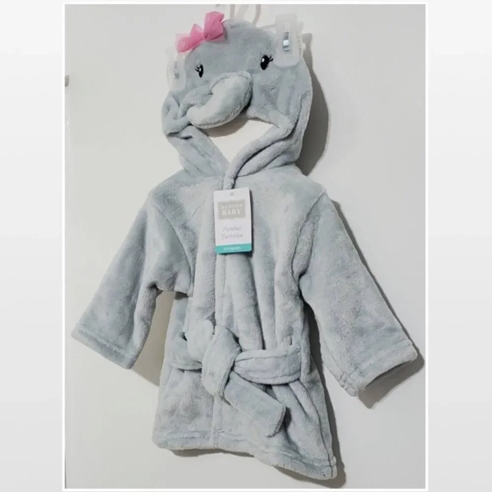 New Robe & Towels Bath Set Kid Baby 0-9 Months Girl Gray White Mini 4 Piece NWT